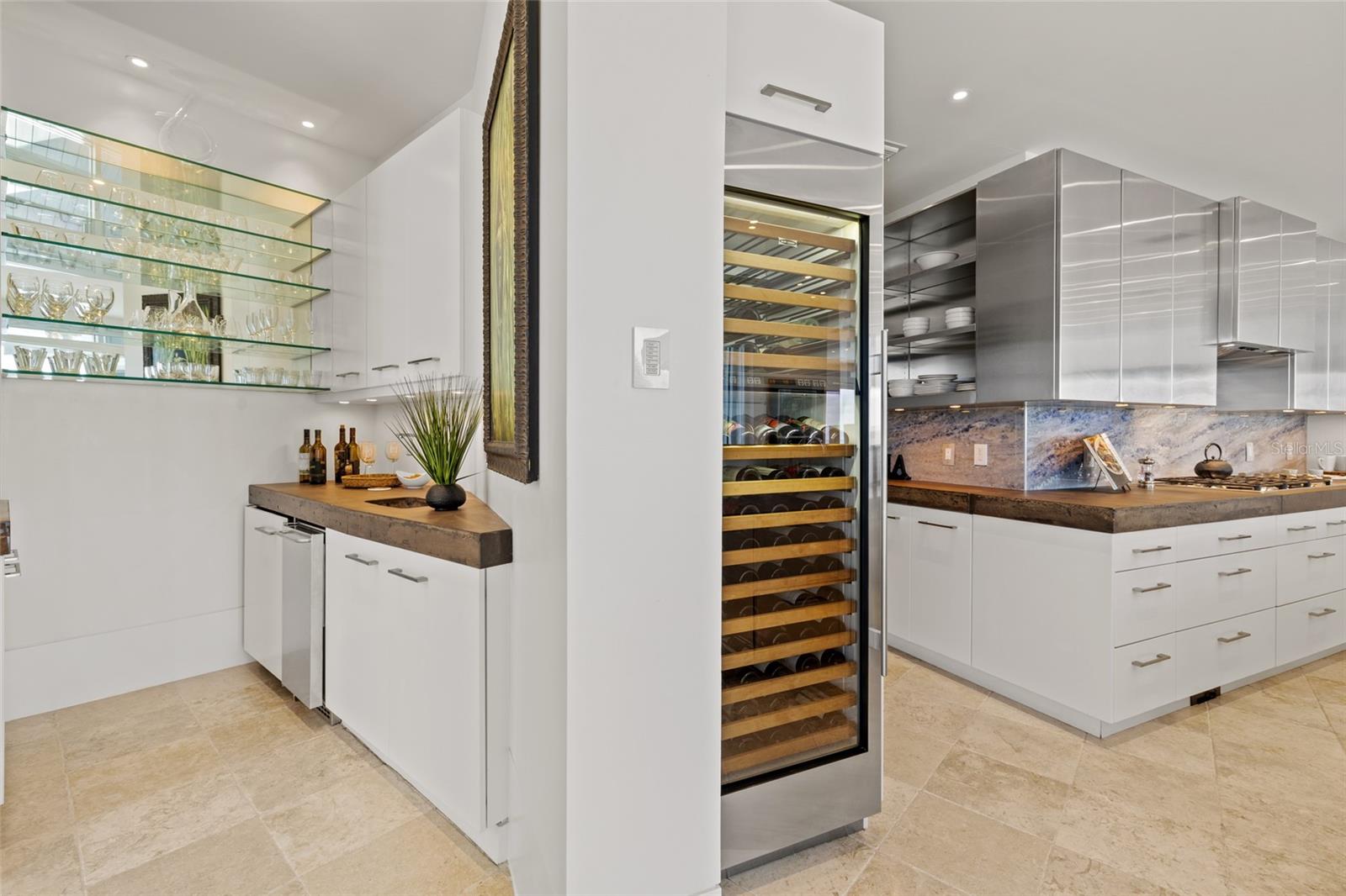 Image 20 of 90 For 360 26th Avenue Se