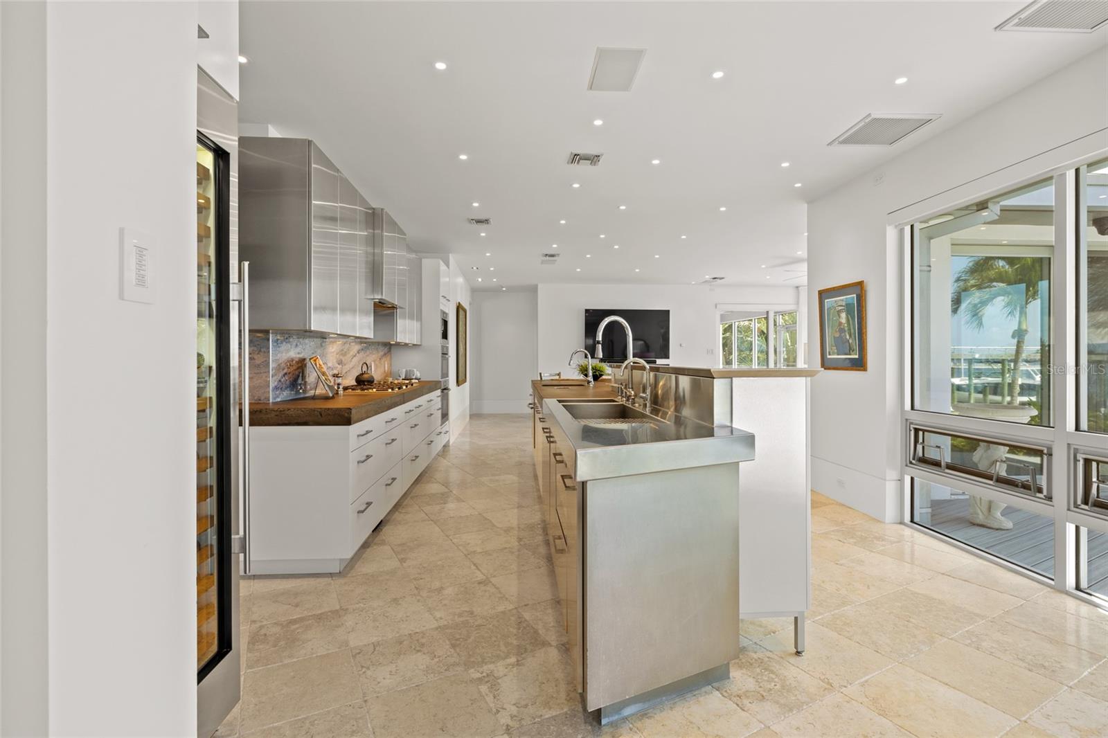 Image 21 of 90 For 360 26th Avenue Se