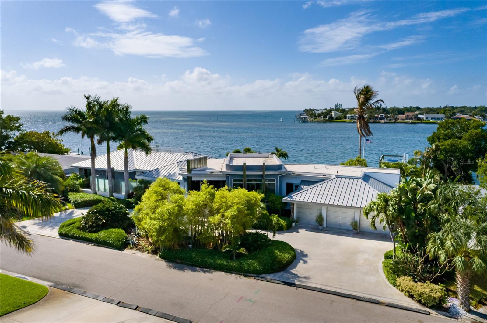 Image 4 of 90 For 360 26th Avenue Se