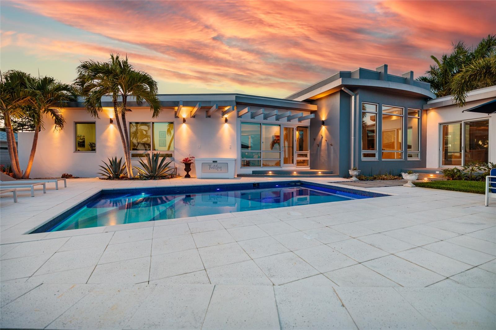 Image 51 of 90 For 360 26th Avenue Se