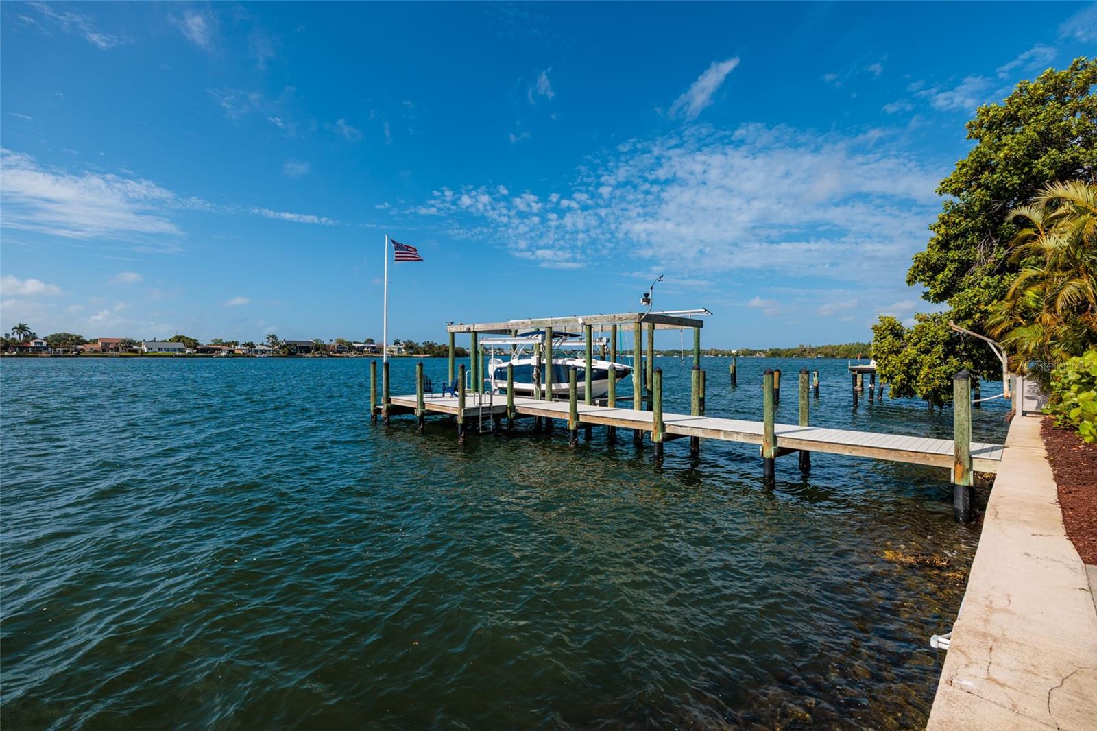 Image 53 of 90 For 360 26th Avenue Se