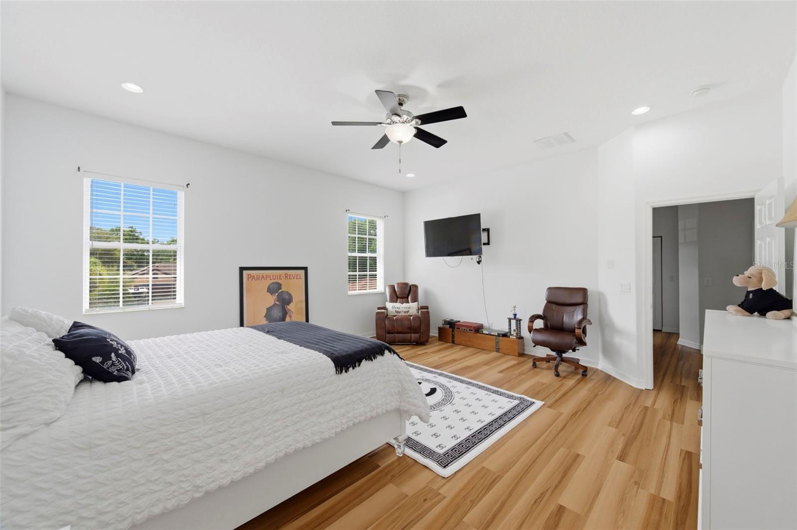 Image 27 of 56 For 4118 Woodacre Lane