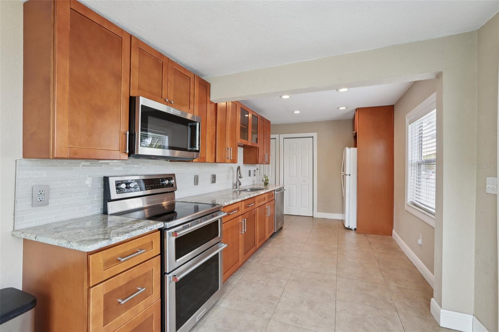 Image 12 of 35 For 2222 51st Street S