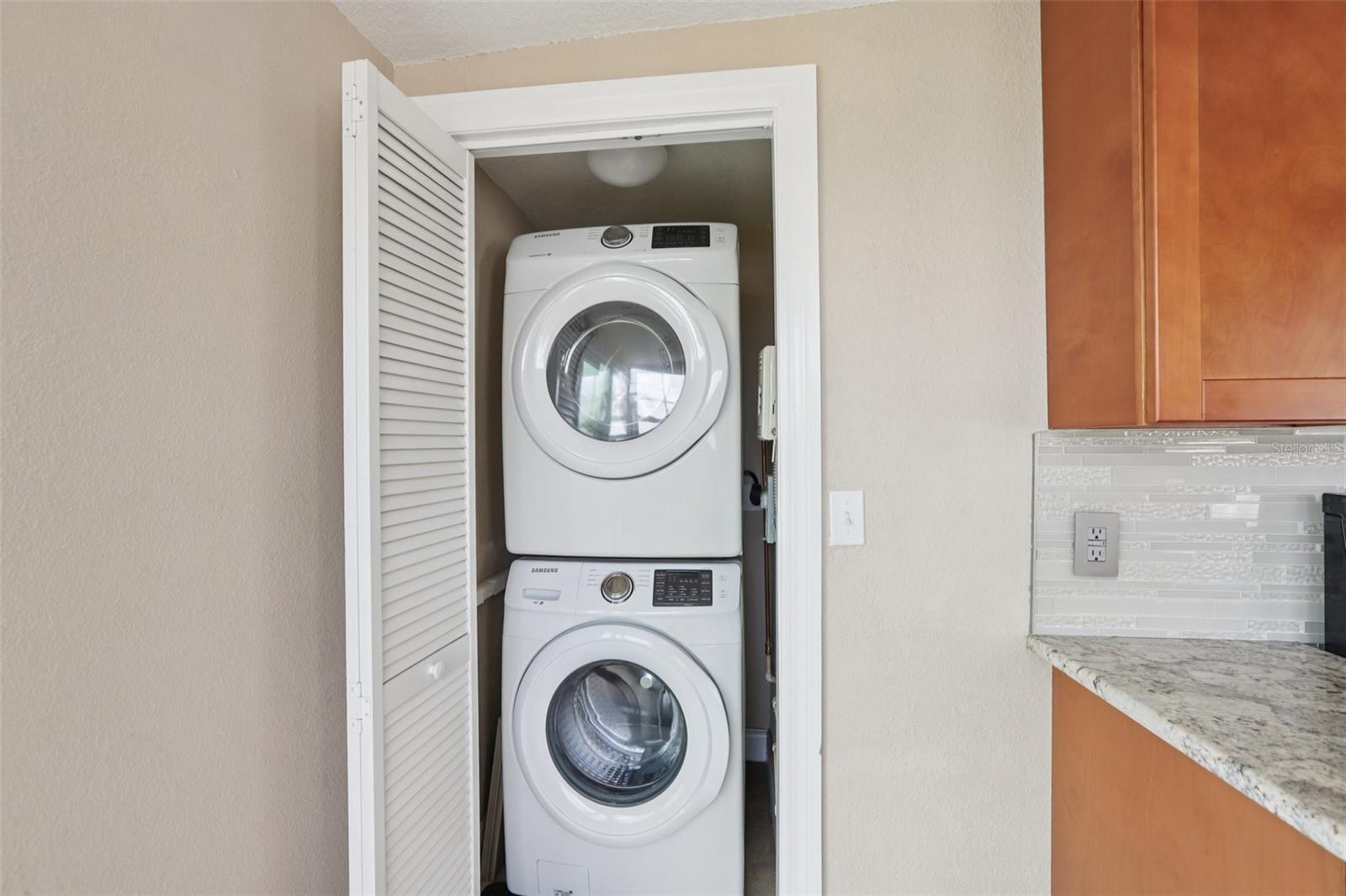 Image 14 of 35 For 2222 51st Street S