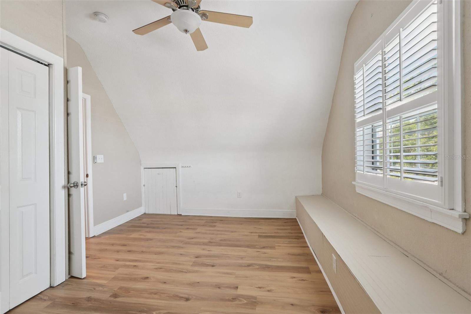 Image 23 of 35 For 2222 51st Street S