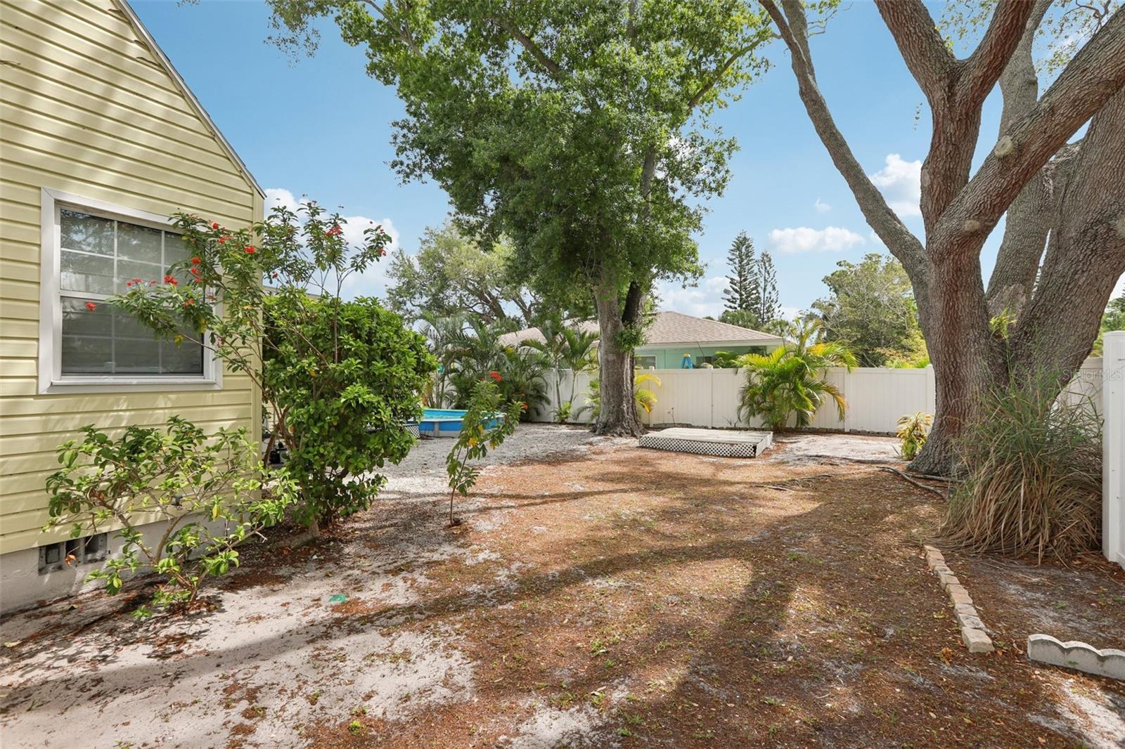 Image 31 of 35 For 2222 51st Street S