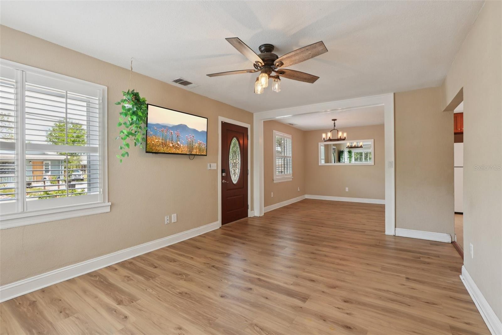 Image 6 of 35 For 2222 51st Street S