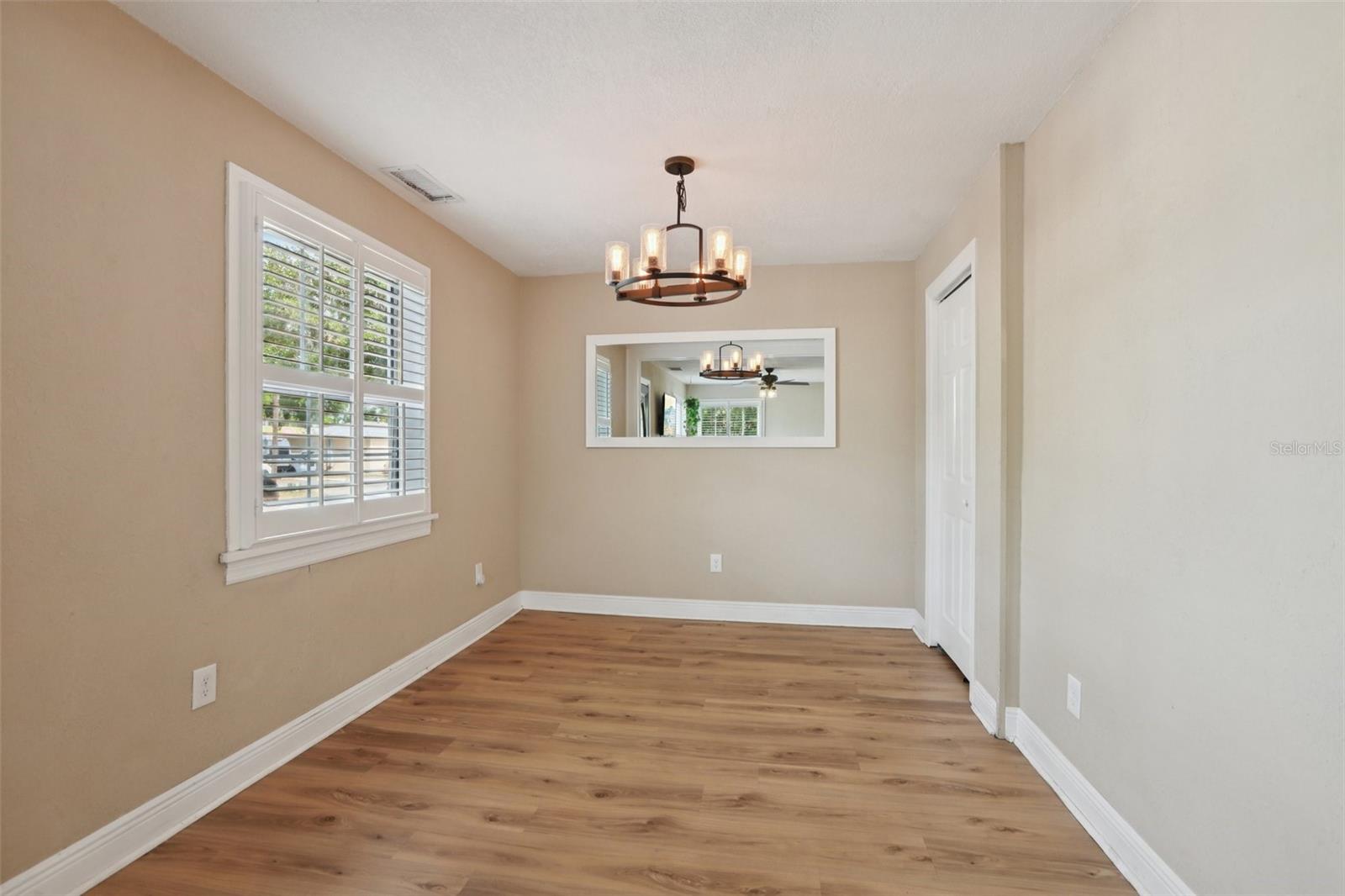 Image 8 of 35 For 2222 51st Street S