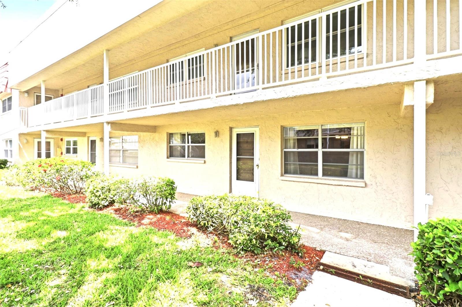 Image 3 of 22 For 10034 64th Avenue N 3