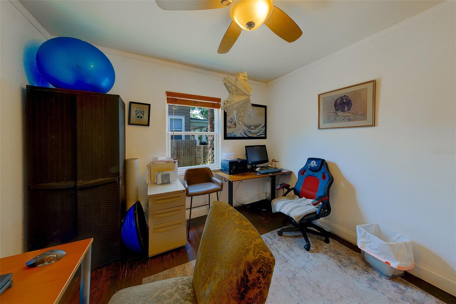 Image 24 of 87 For 636 37th Avenue S