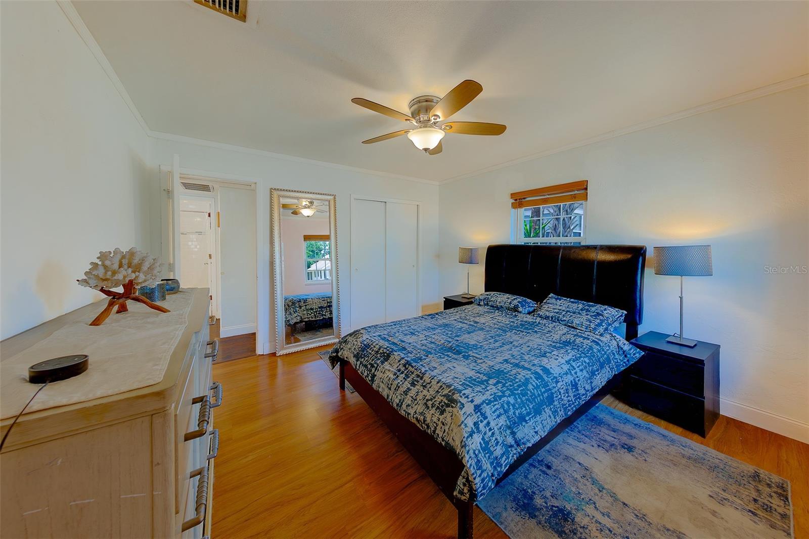 Image 29 of 87 For 636 37th Avenue S