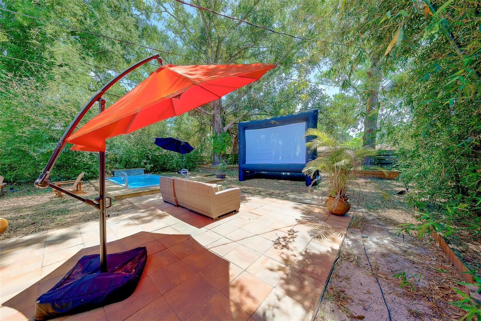 Image 36 of 87 For 636 37th Avenue S