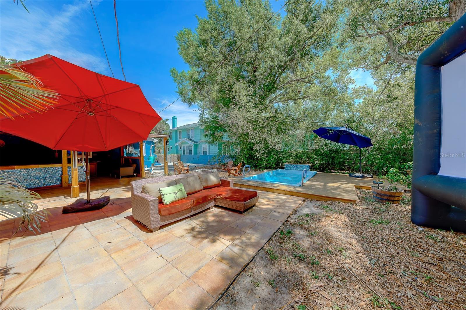 Image 37 of 87 For 636 37th Avenue S