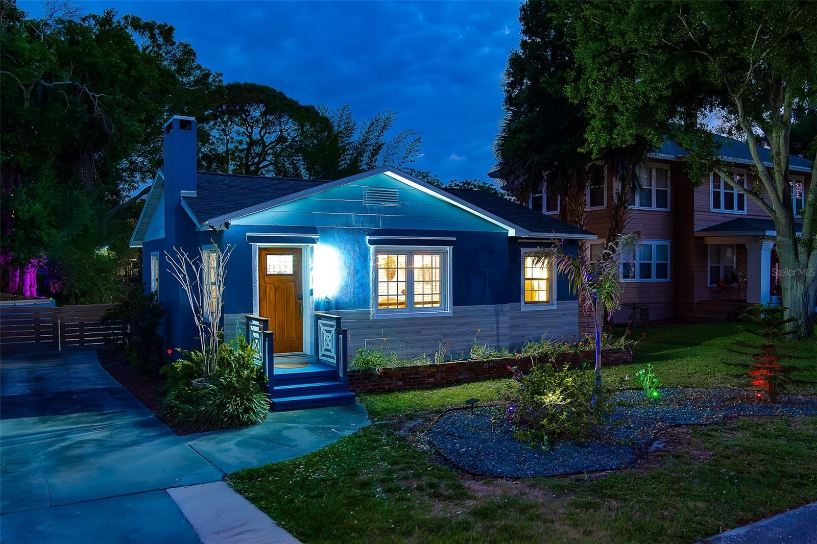 Image 49 of 87 For 636 37th Avenue S