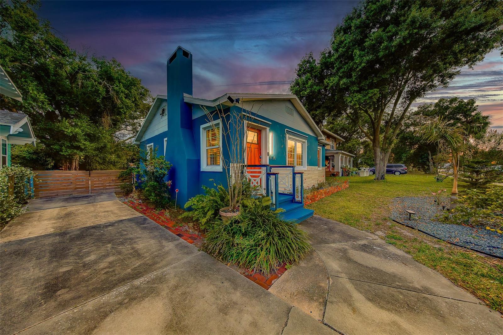 Image 52 of 87 For 636 37th Avenue S