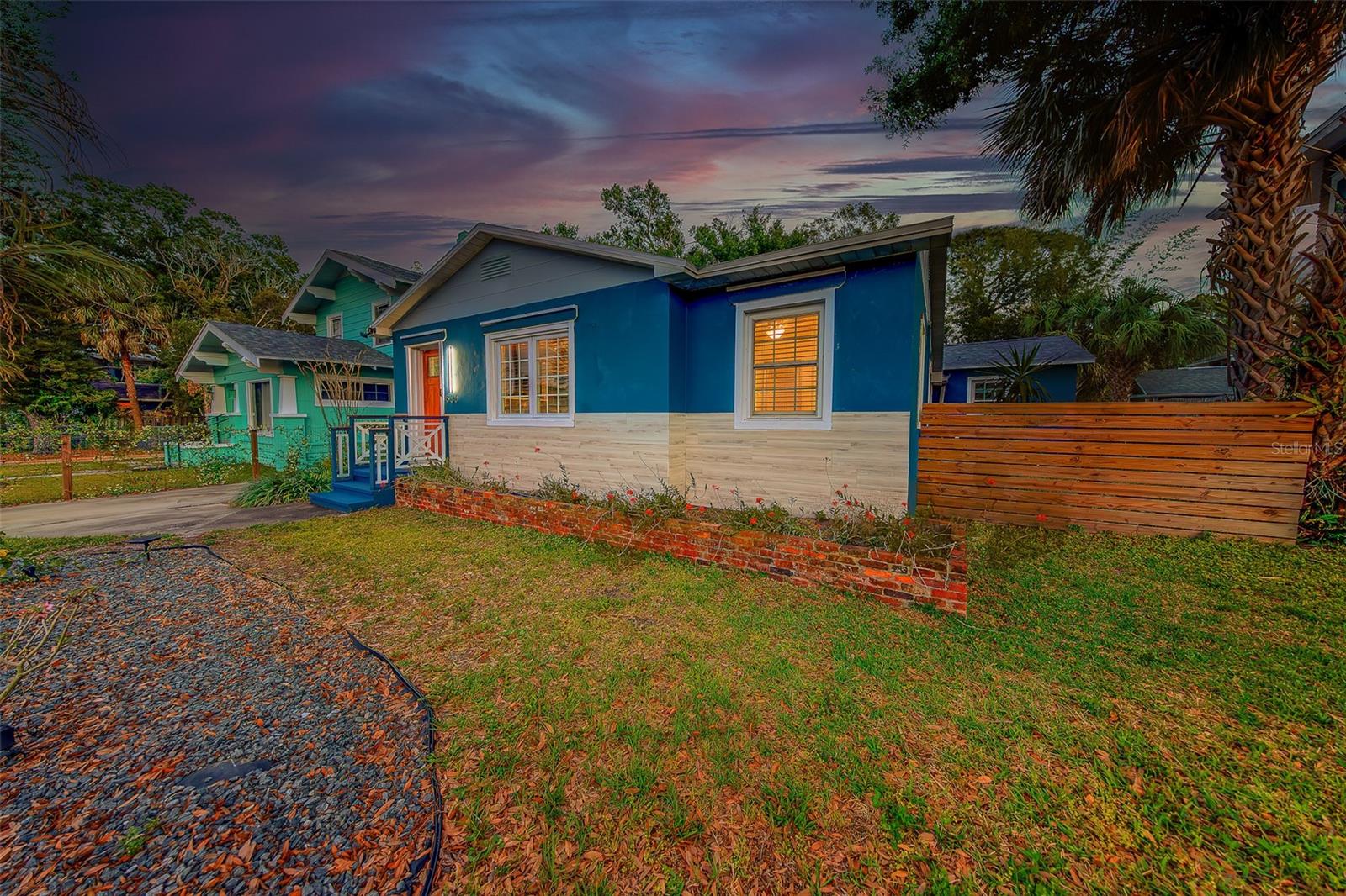 Image 53 of 87 For 636 37th Avenue S