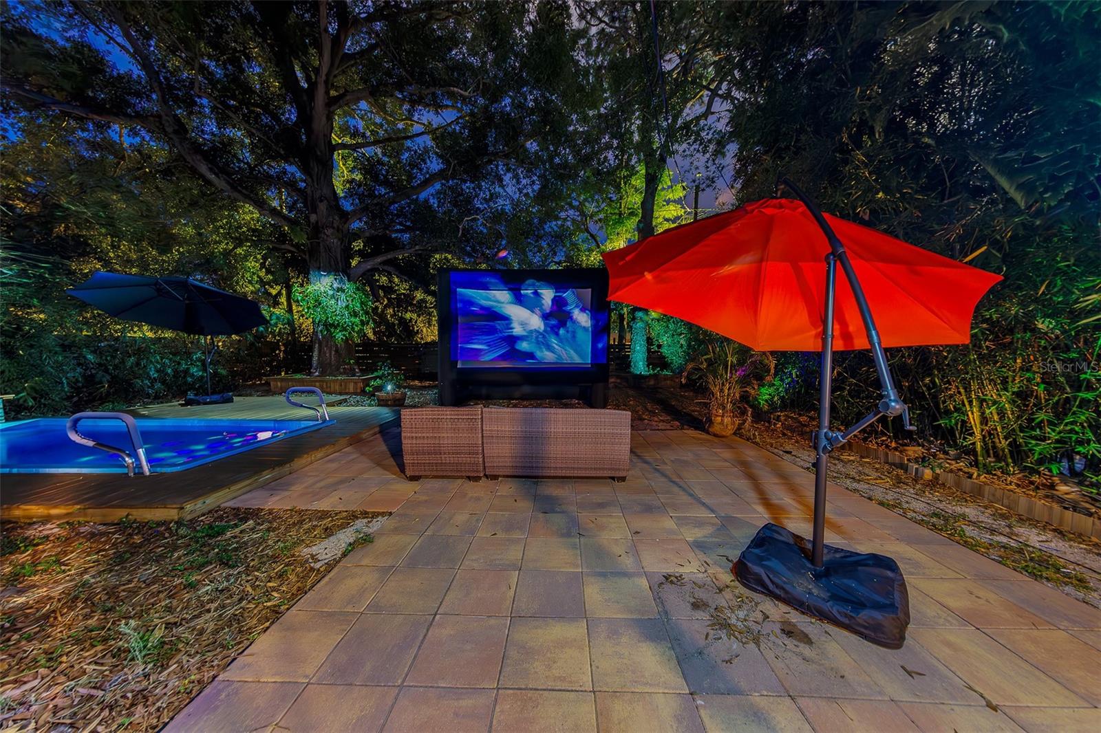 Image 58 of 87 For 636 37th Avenue S