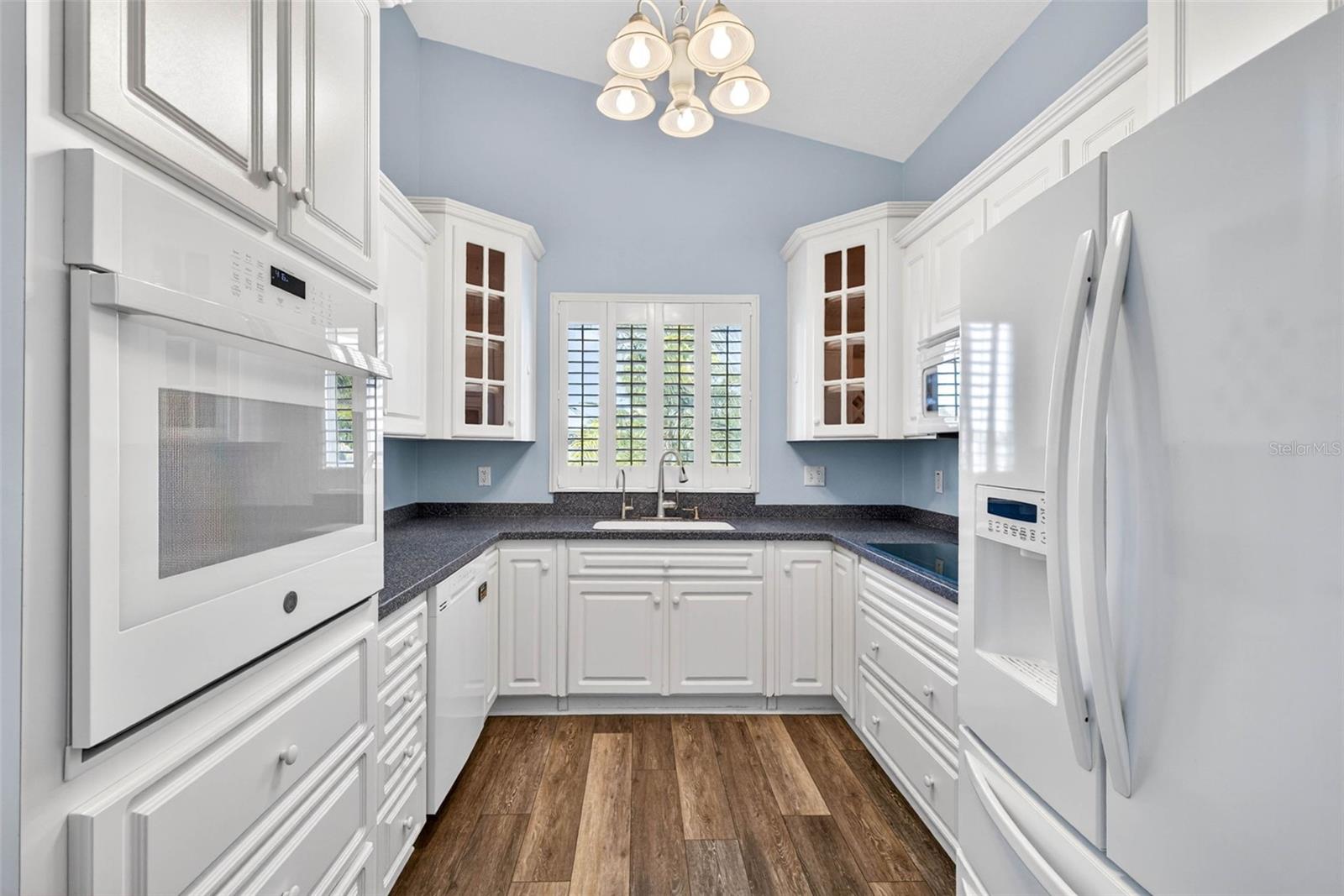 Image 18 of 92 For 821 Blue Heron Boulevard