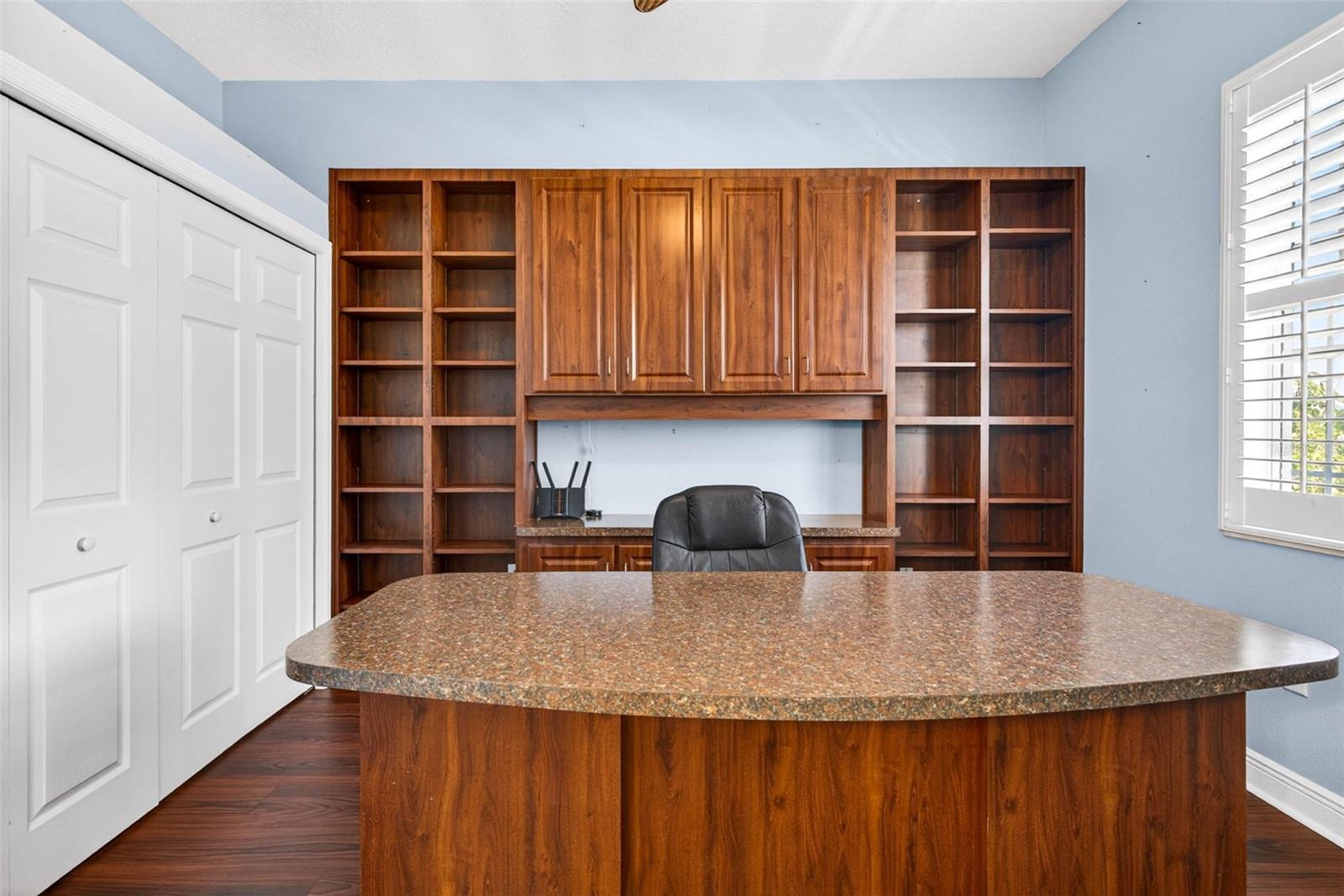 Image 25 of 92 For 821 Blue Heron Boulevard