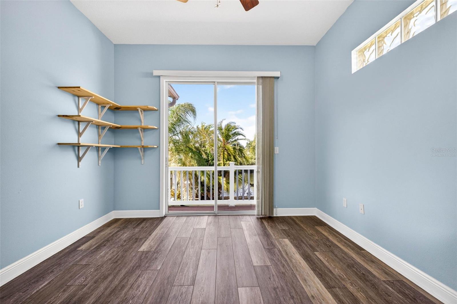 Image 32 of 92 For 821 Blue Heron Boulevard