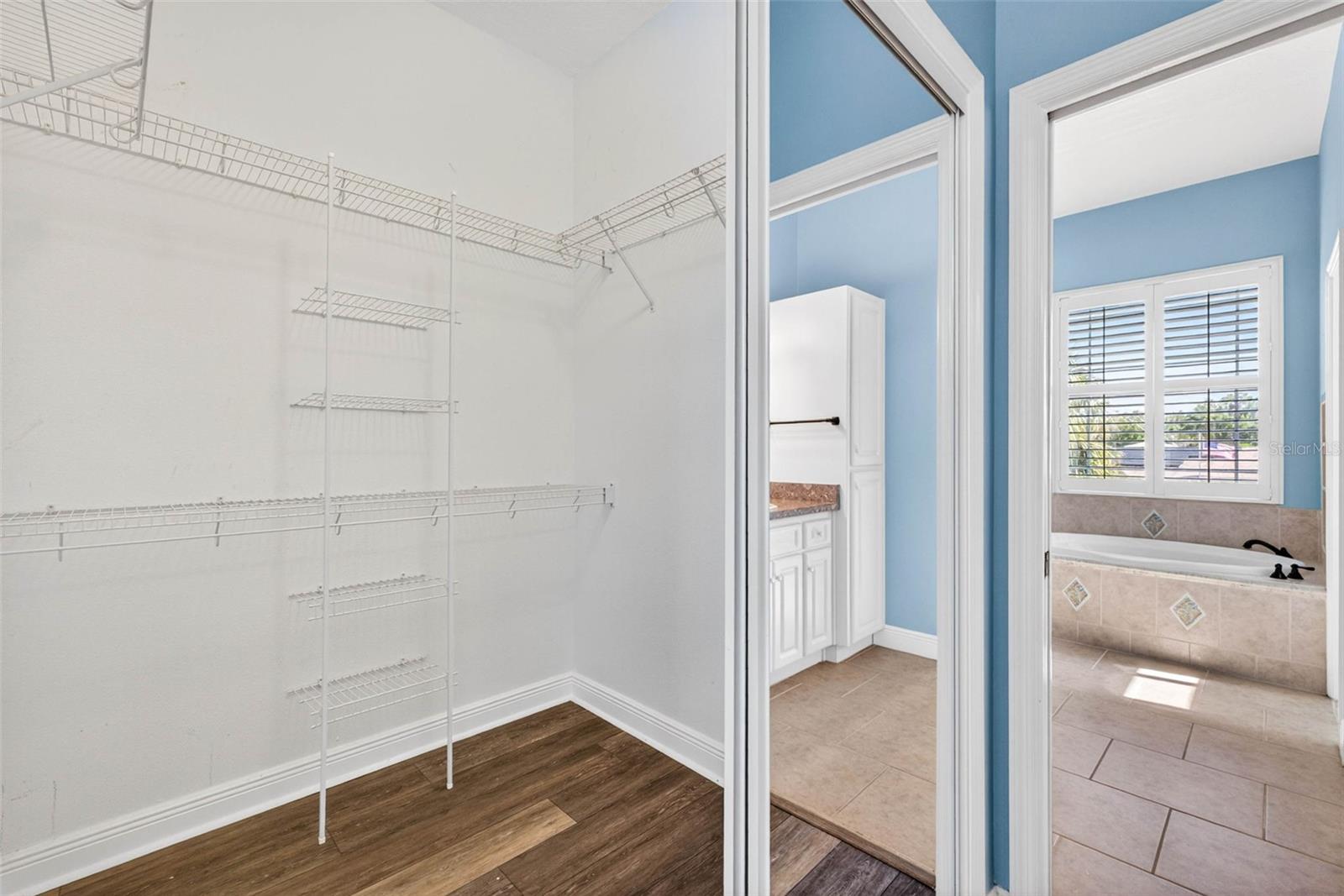 Image 39 of 92 For 821 Blue Heron Boulevard