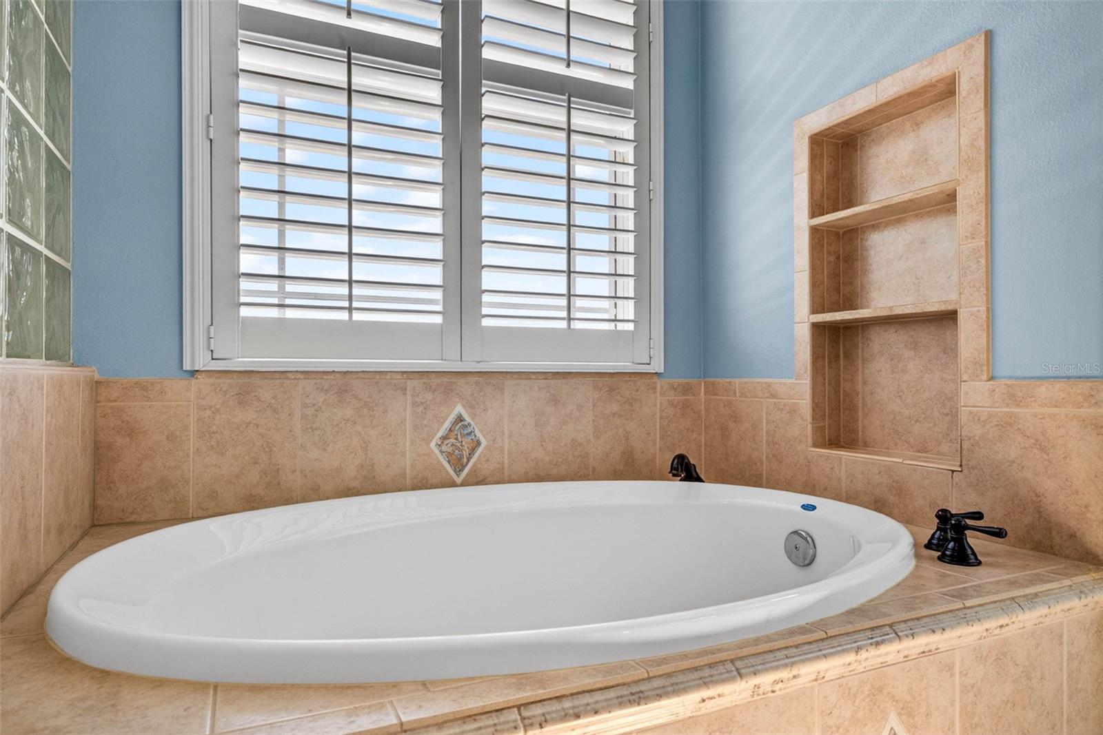 Image 47 of 92 For 821 Blue Heron Boulevard