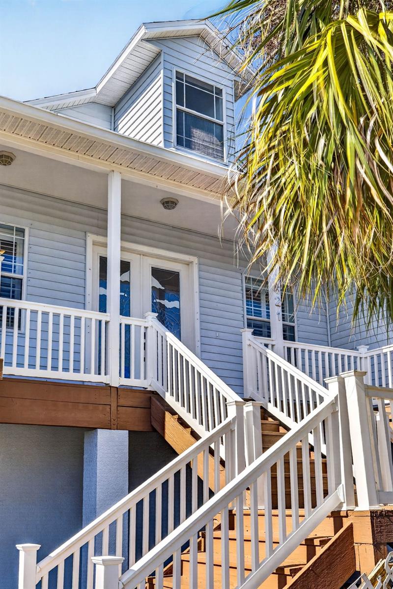 Image 5 of 92 For 821 Blue Heron Boulevard