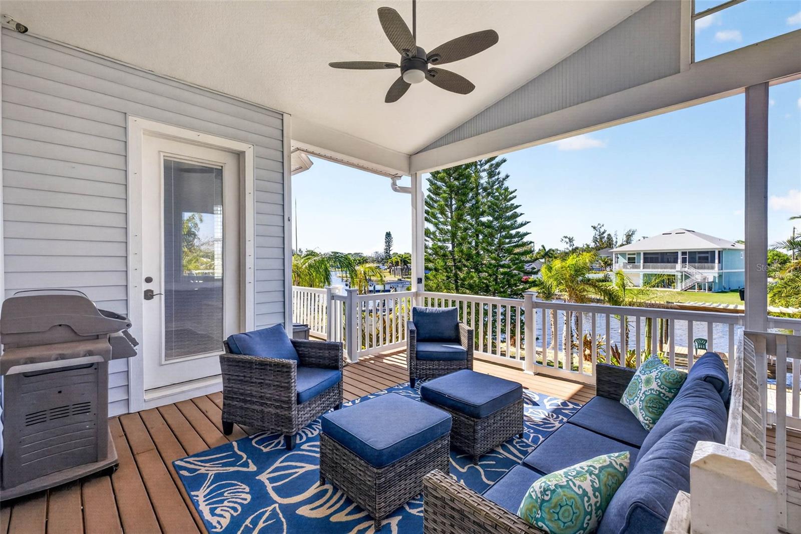 Image 51 of 92 For 821 Blue Heron Boulevard