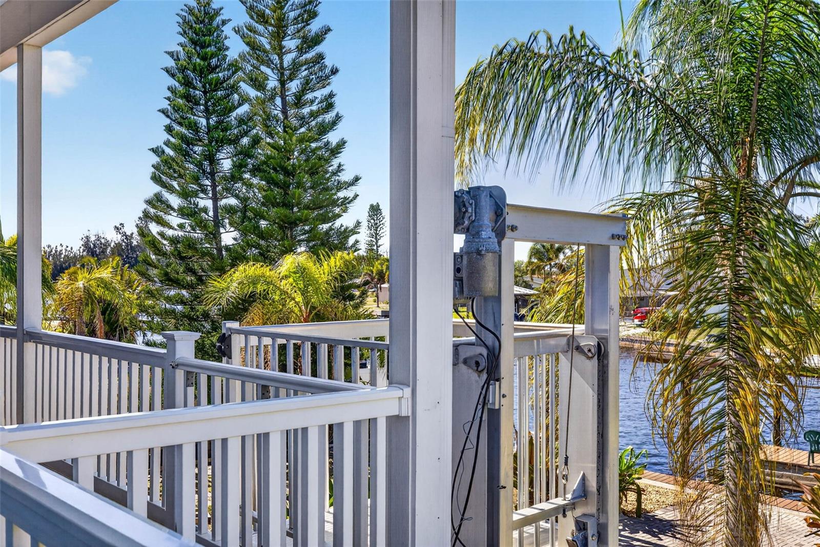 Image 54 of 92 For 821 Blue Heron Boulevard