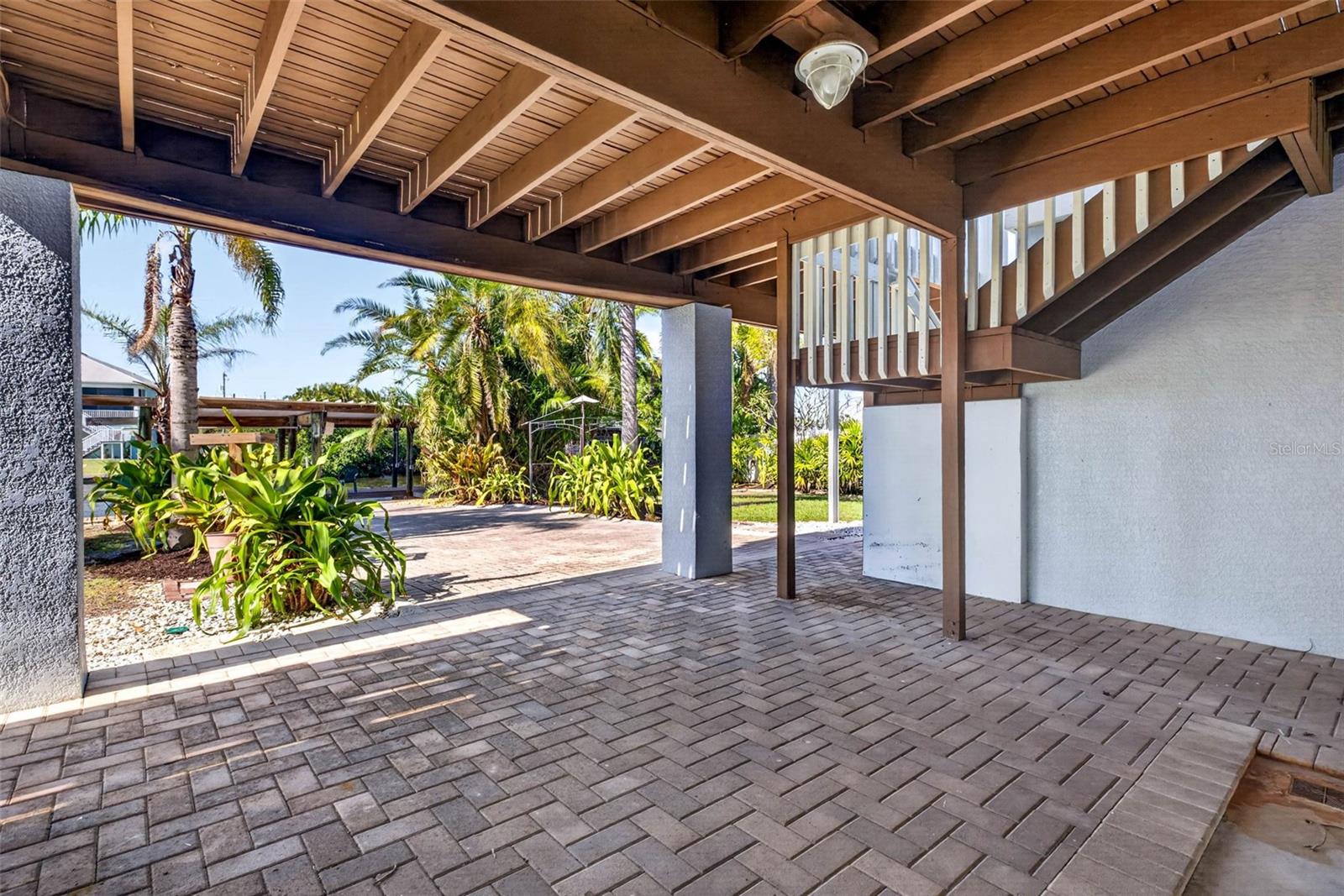 Image 59 of 92 For 821 Blue Heron Boulevard