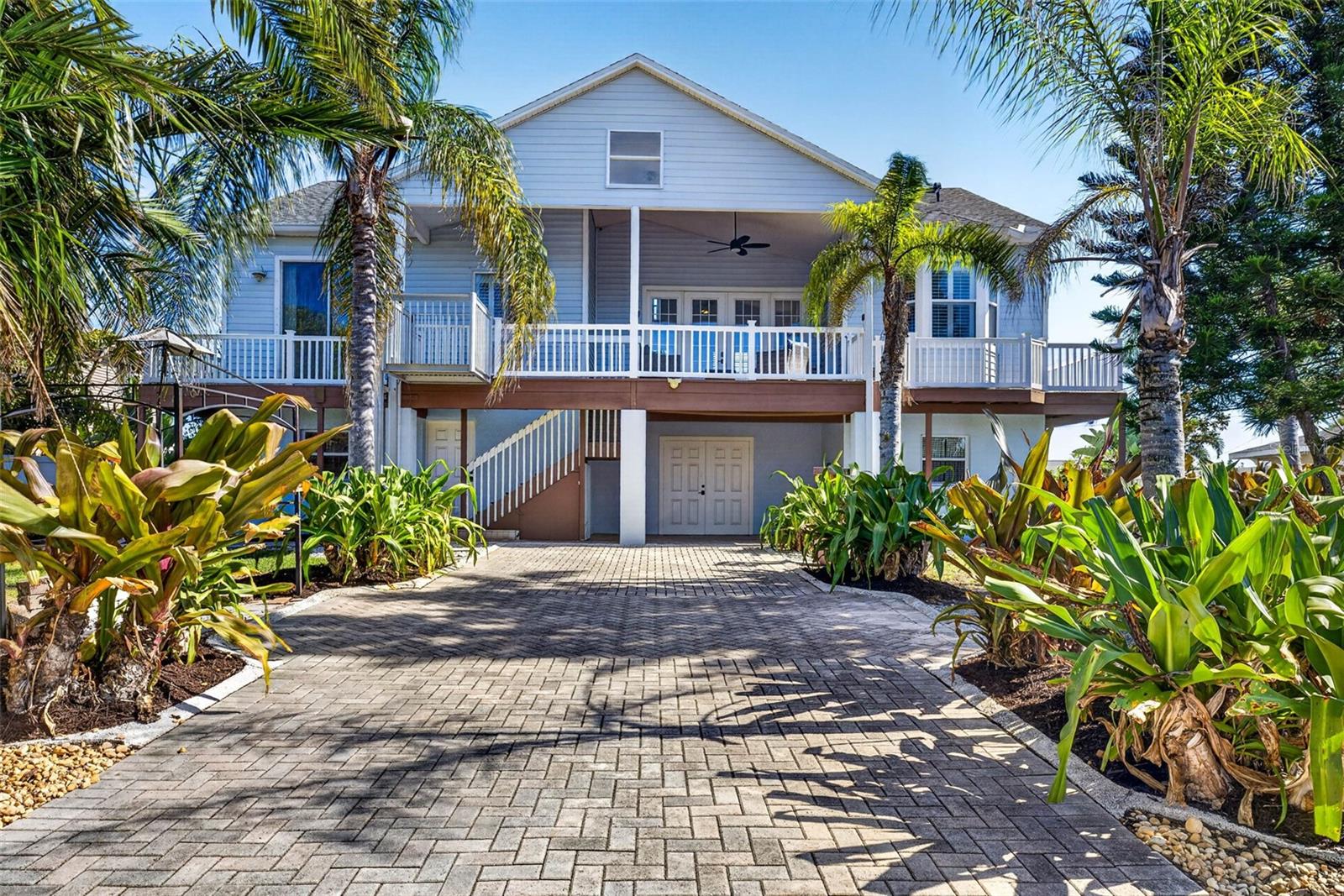 Image 75 of 92 For 821 Blue Heron Boulevard