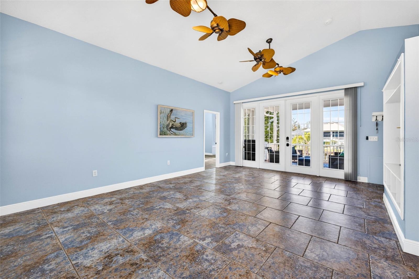 Image 8 of 92 For 821 Blue Heron Boulevard