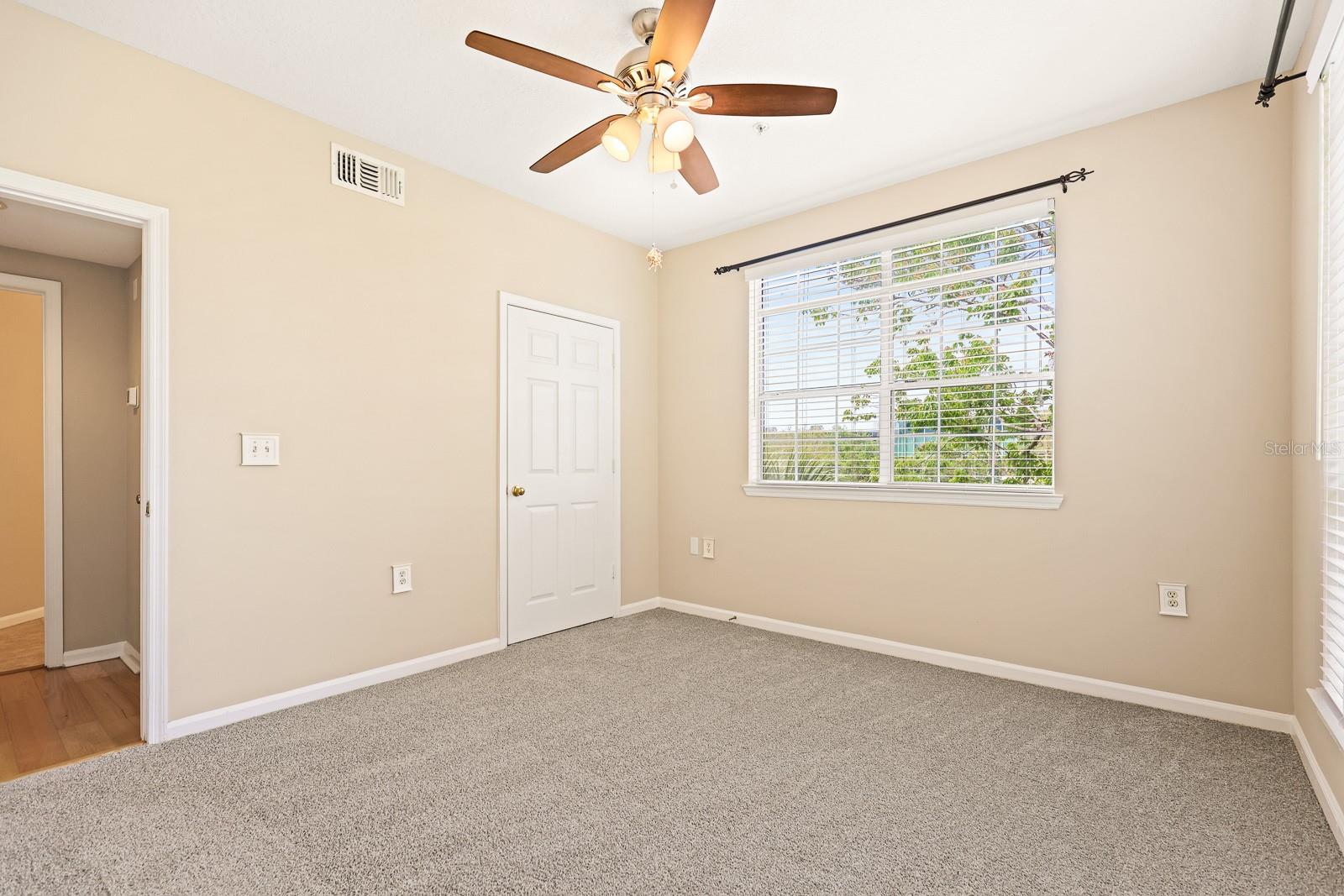 Image 11 of 22 For 5302 Bay Club Circle