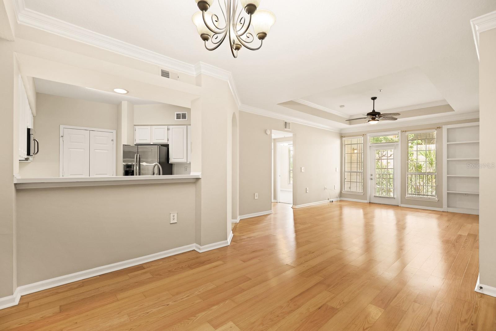 Image 4 of 22 For 5302 Bay Club Circle