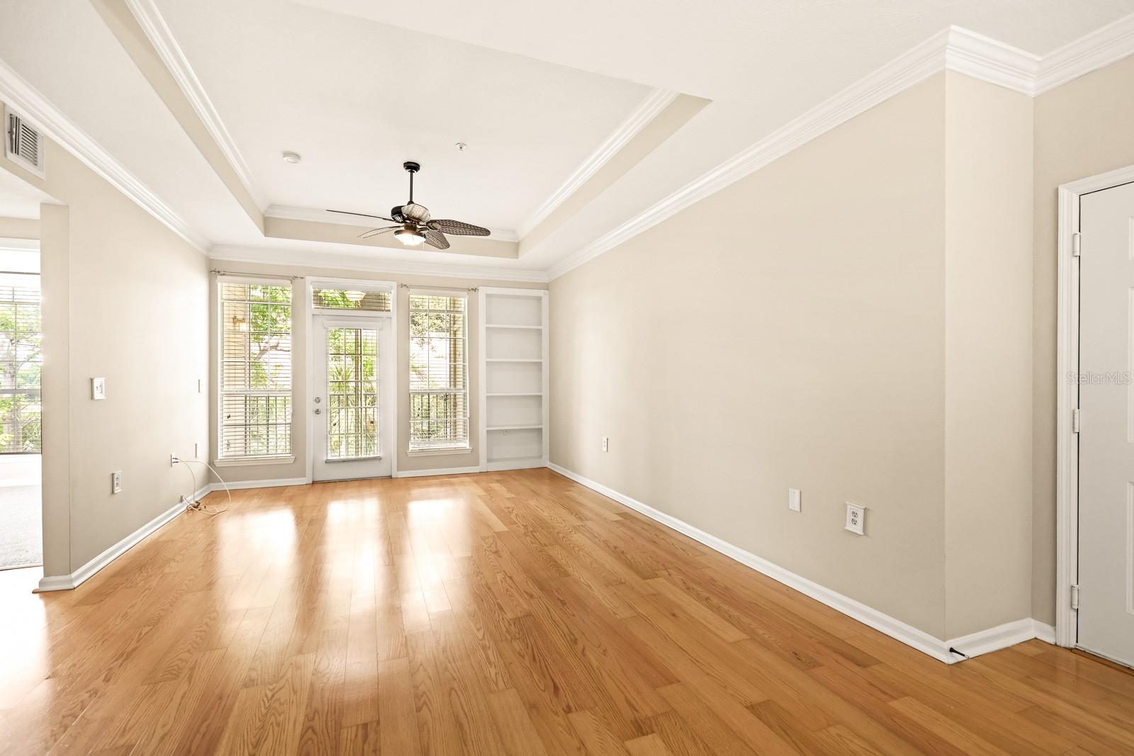 Image 5 of 22 For 5302 Bay Club Circle