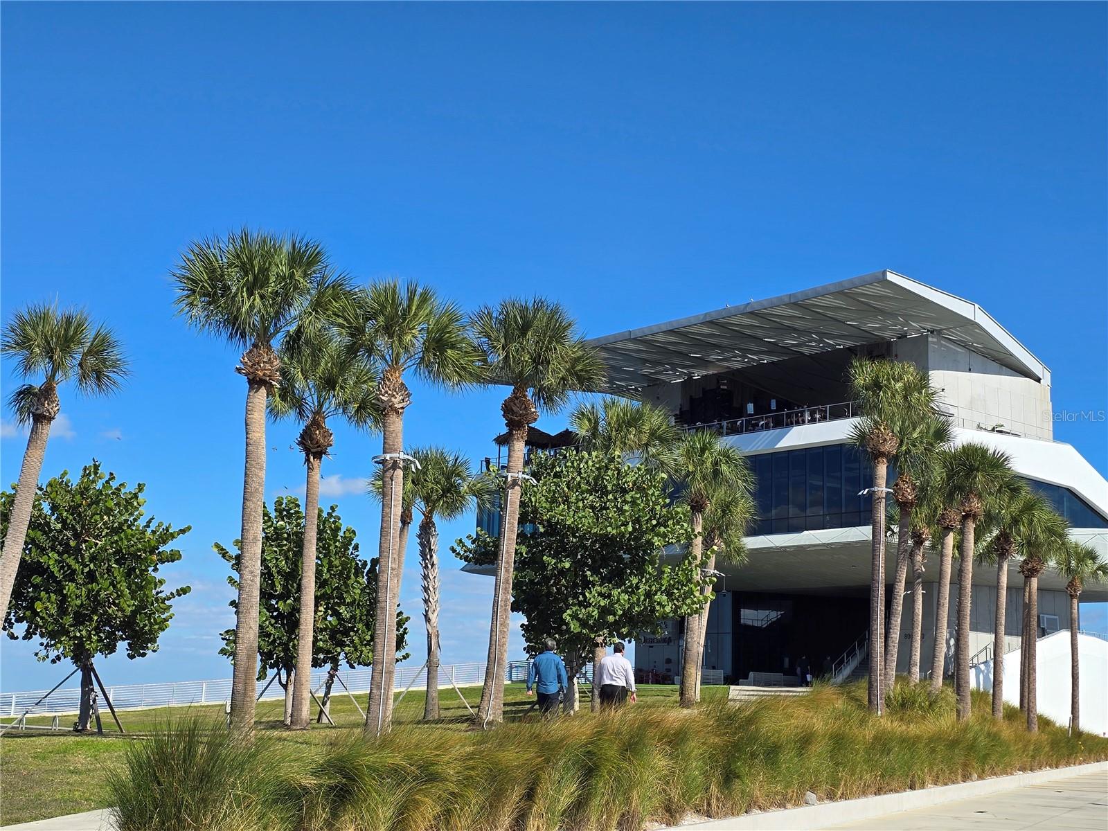 Image 26 of 31 For 2526 40th Avenue N