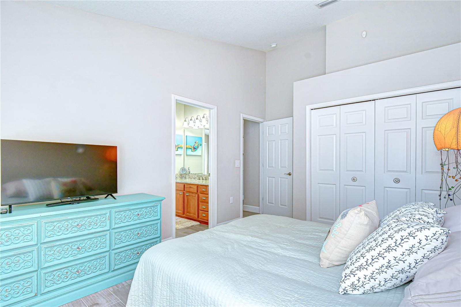 Image 23 of 37 For 14112 Creek Run Drive