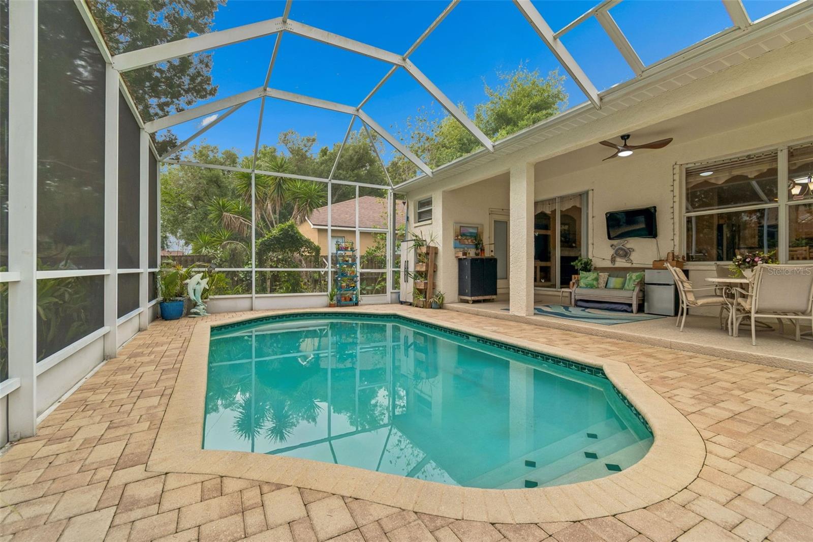 Listing photo id 35 for 2901 Red Coat Circle