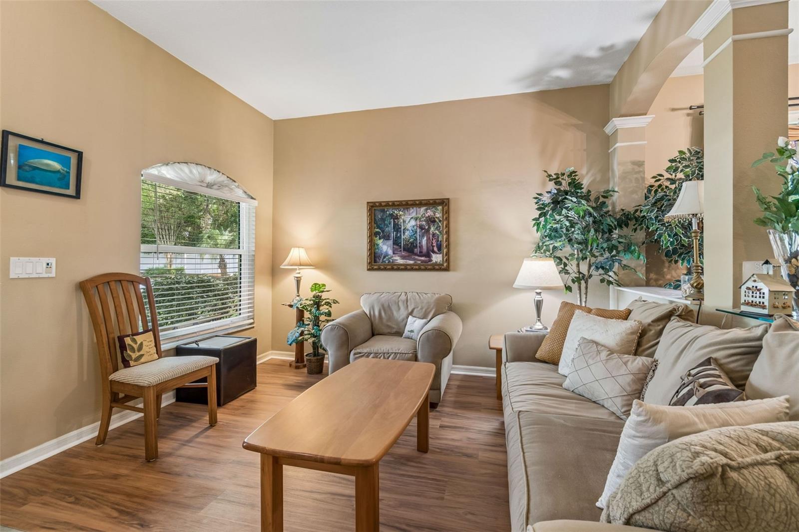 Listing photo id 4 for 2901 Red Coat Circle