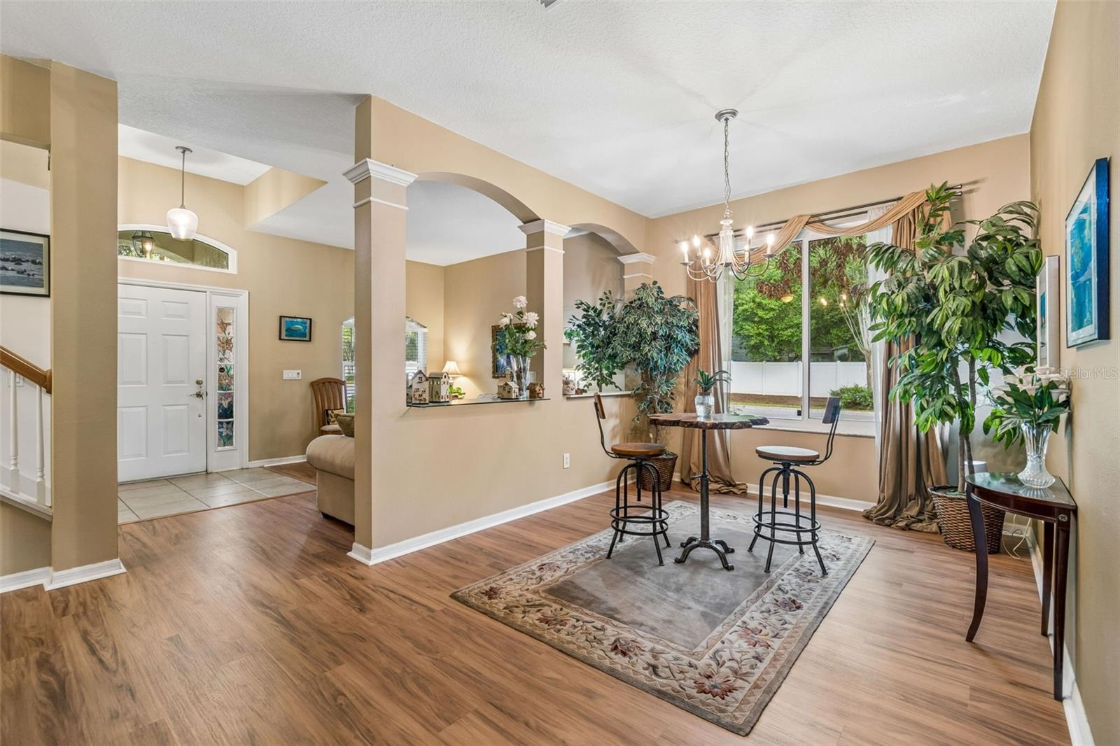 Listing photo id 7 for 2901 Red Coat Circle