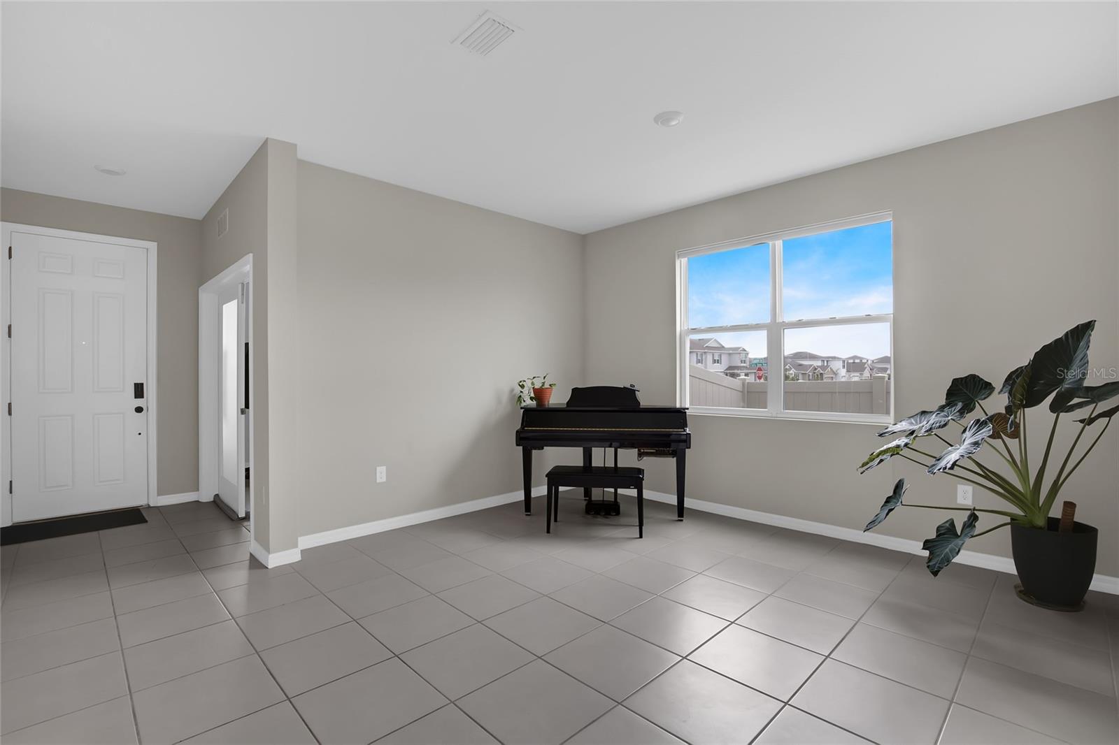 Listing photo id 17 for 32265 Conchshell Sail Street