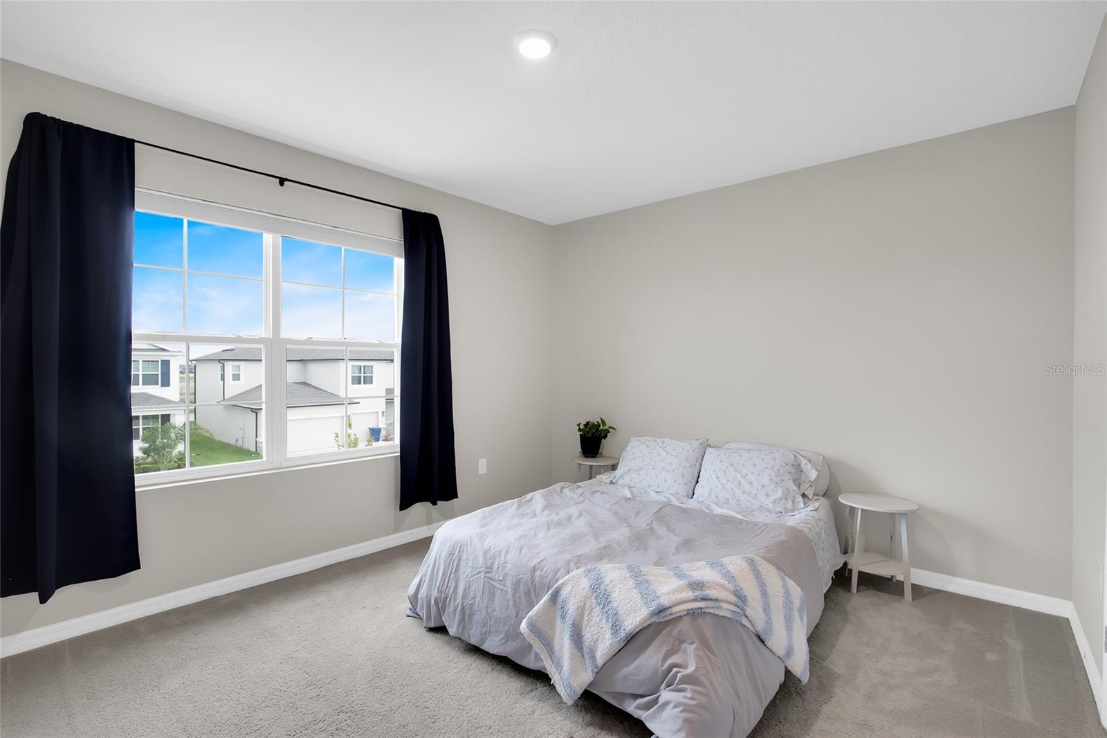 Listing photo id 27 for 32265 Conchshell Sail Street