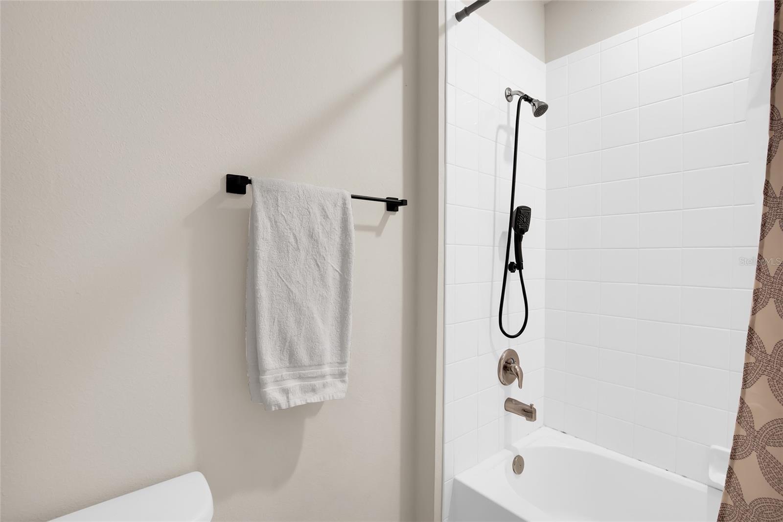 Listing photo id 32 for 32265 Conchshell Sail Street