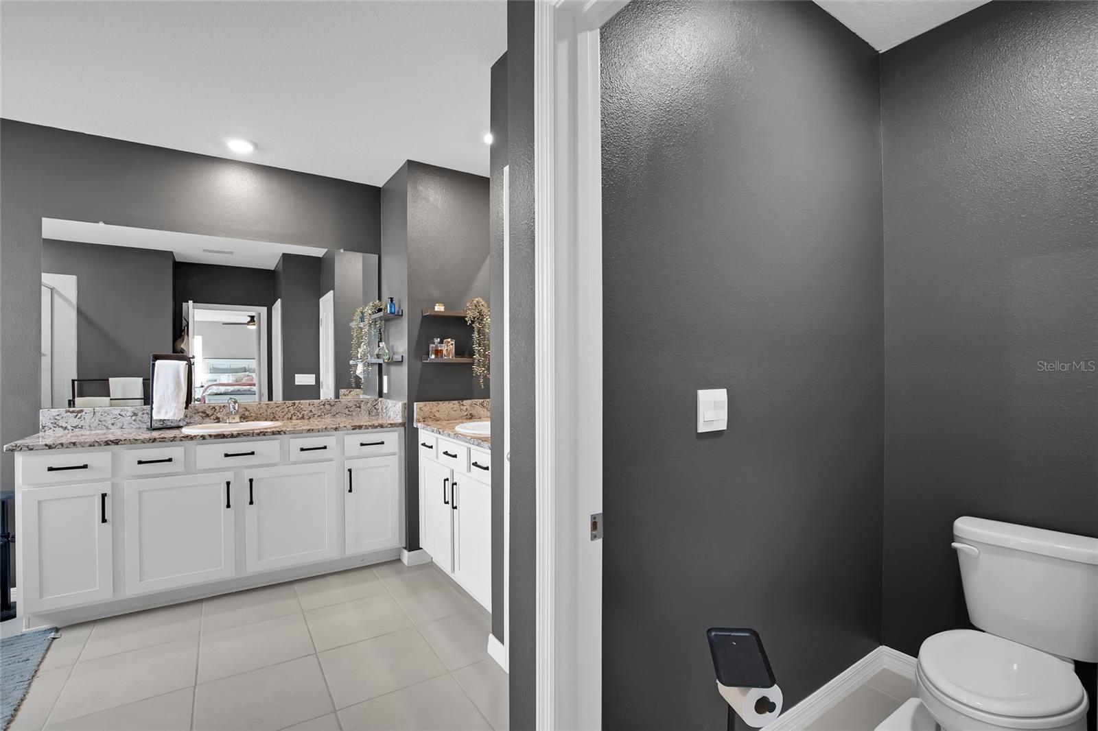 Listing photo id 37 for 32265 Conchshell Sail Street