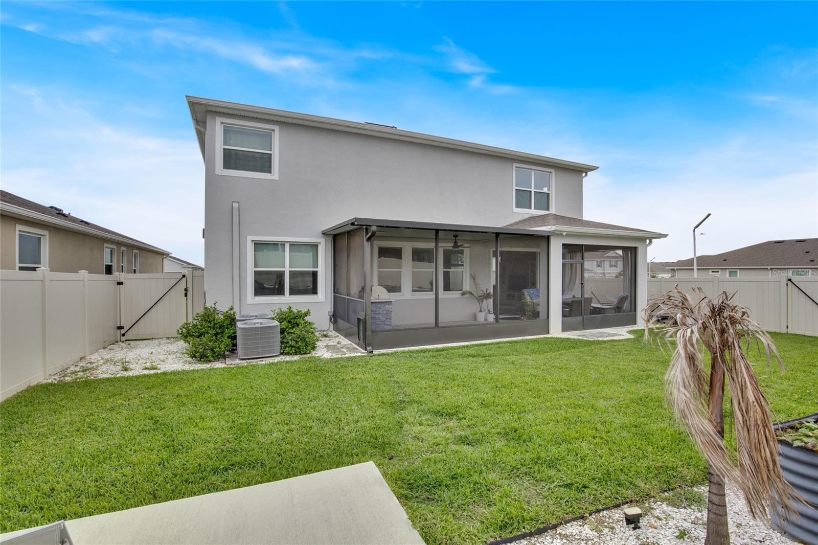 Listing photo id 4 for 32265 Conchshell Sail Street