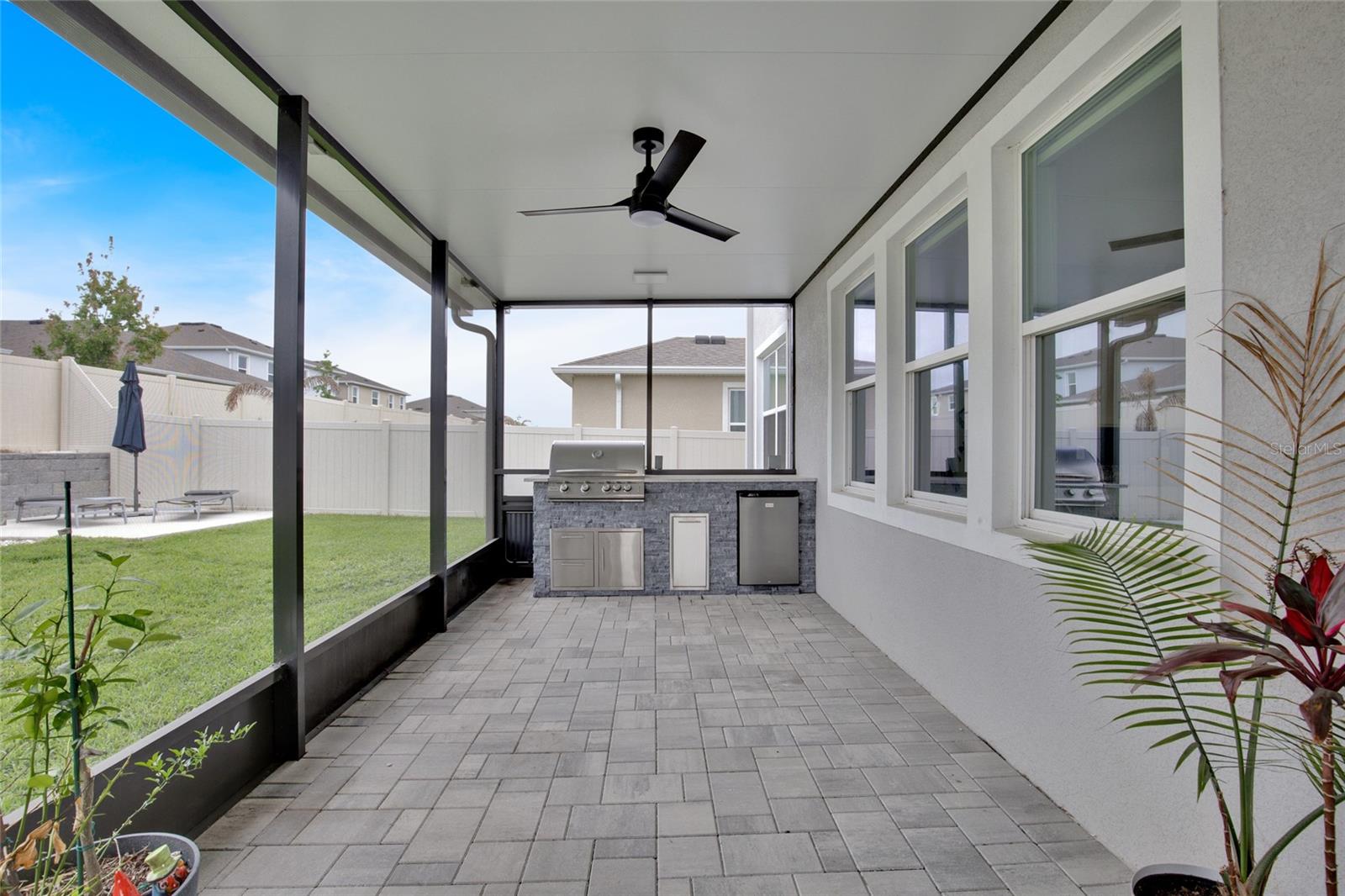 Listing photo id 7 for 32265 Conchshell Sail Street