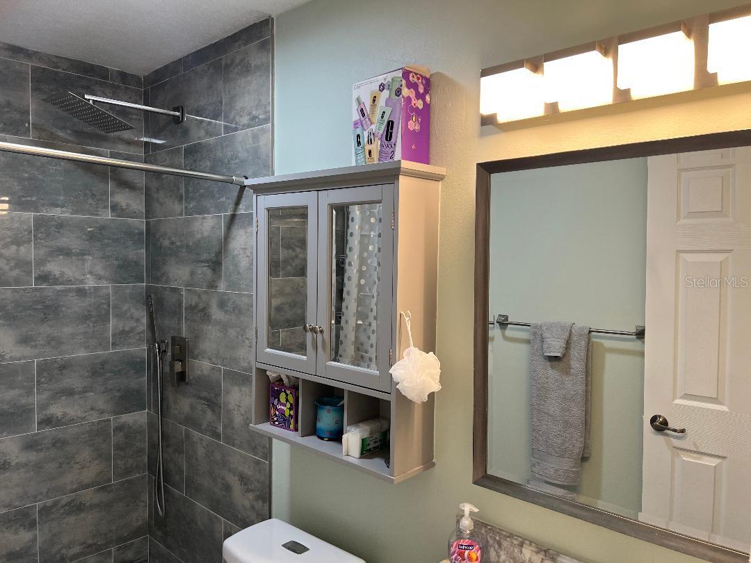 Image 34 of 55 For 1220 13th Circle Se