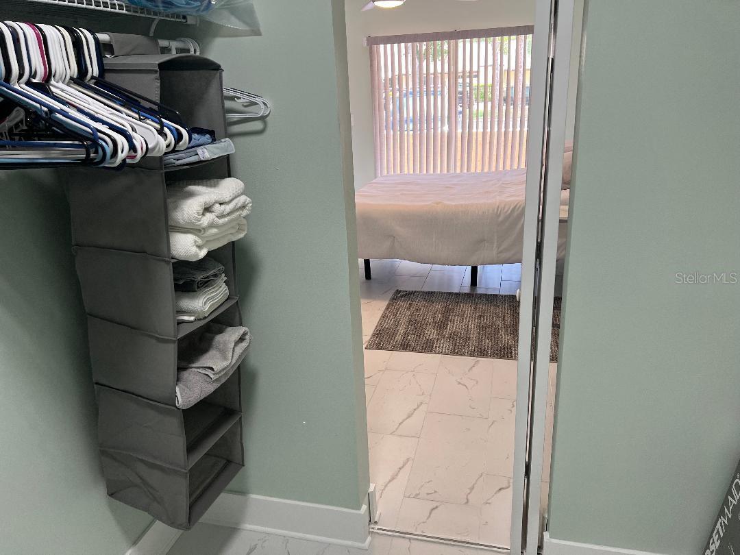 Image 38 of 55 For 1220 13th Circle Se