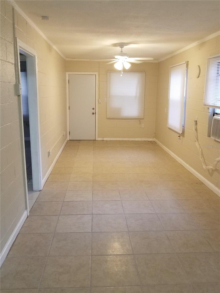 Image 2 of 6 For 1809 3rd Street