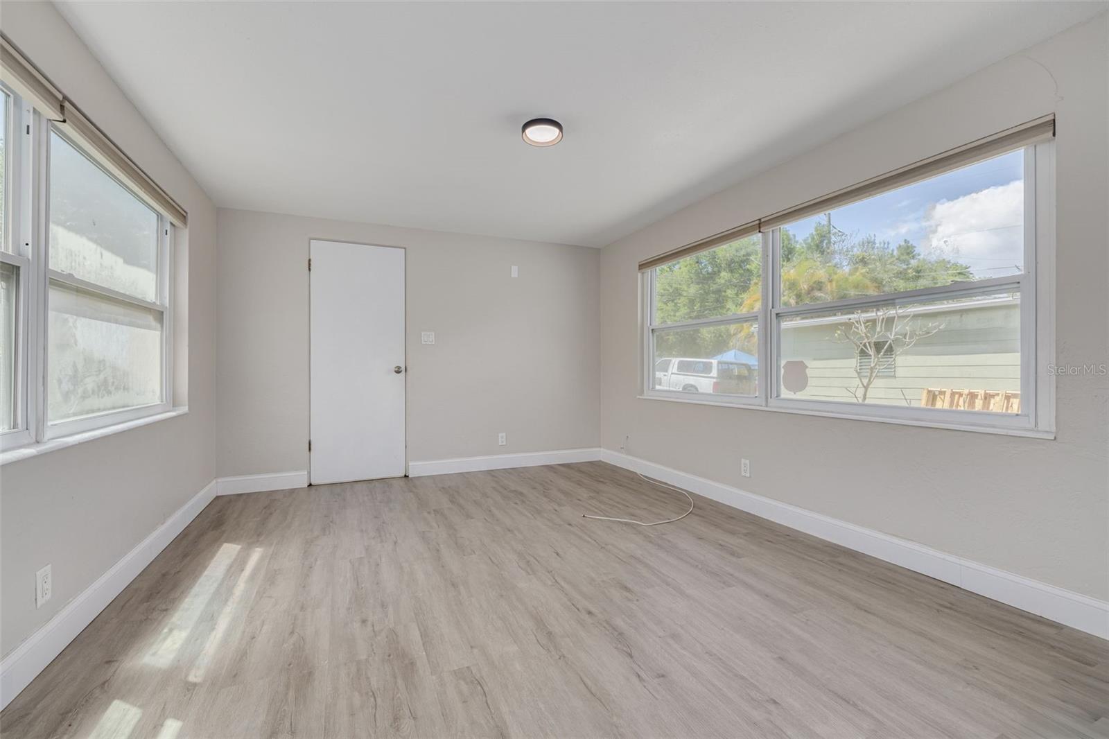 Image 12 of 22 For 4012 21st Street N